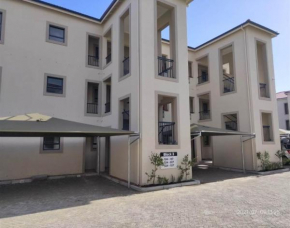 Burgundy estate ,Western Cape,Sleeps 4